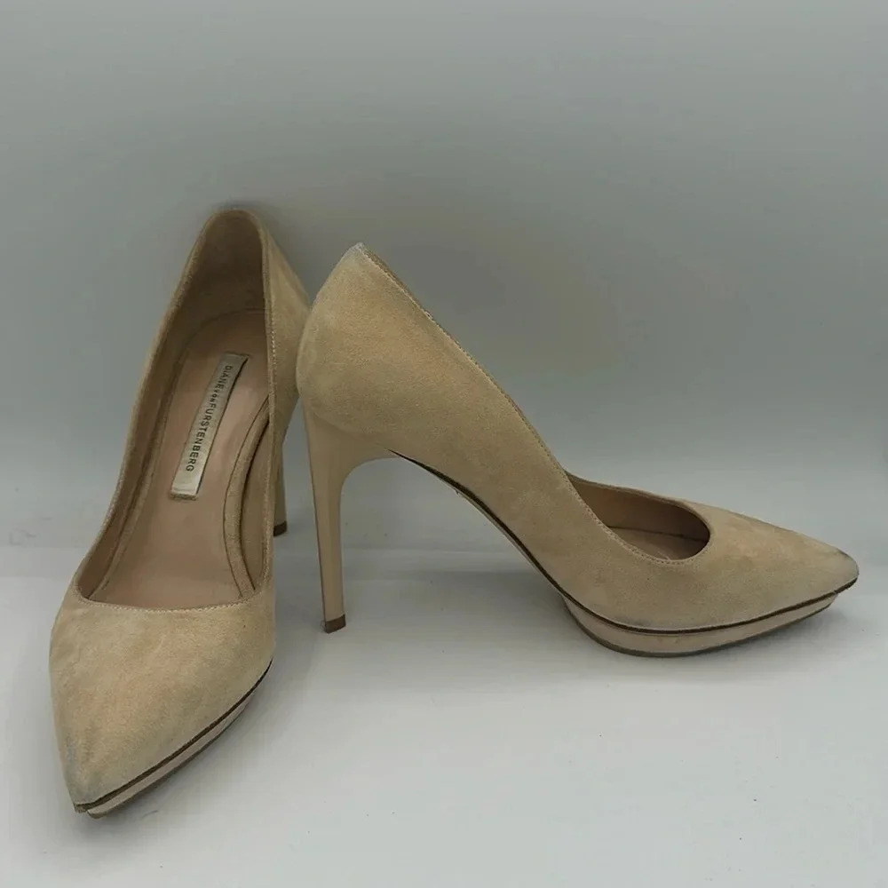 tan Diane Von Furstenberg suede pumps size 5 - Picture 1 of 7